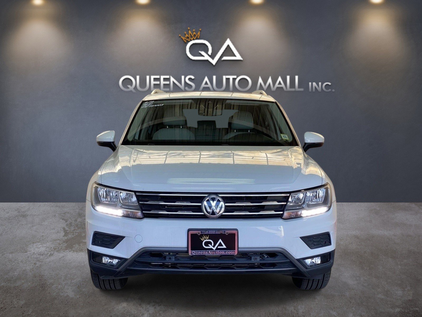 Used 2021 Volkswagen Tiguan SEL w/ 3rd Row Seat Package AWD/4WD image 2