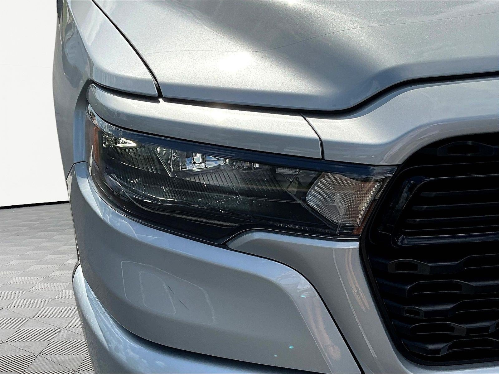 New 2026 RAM 1500 Express AWD/4WD image 8