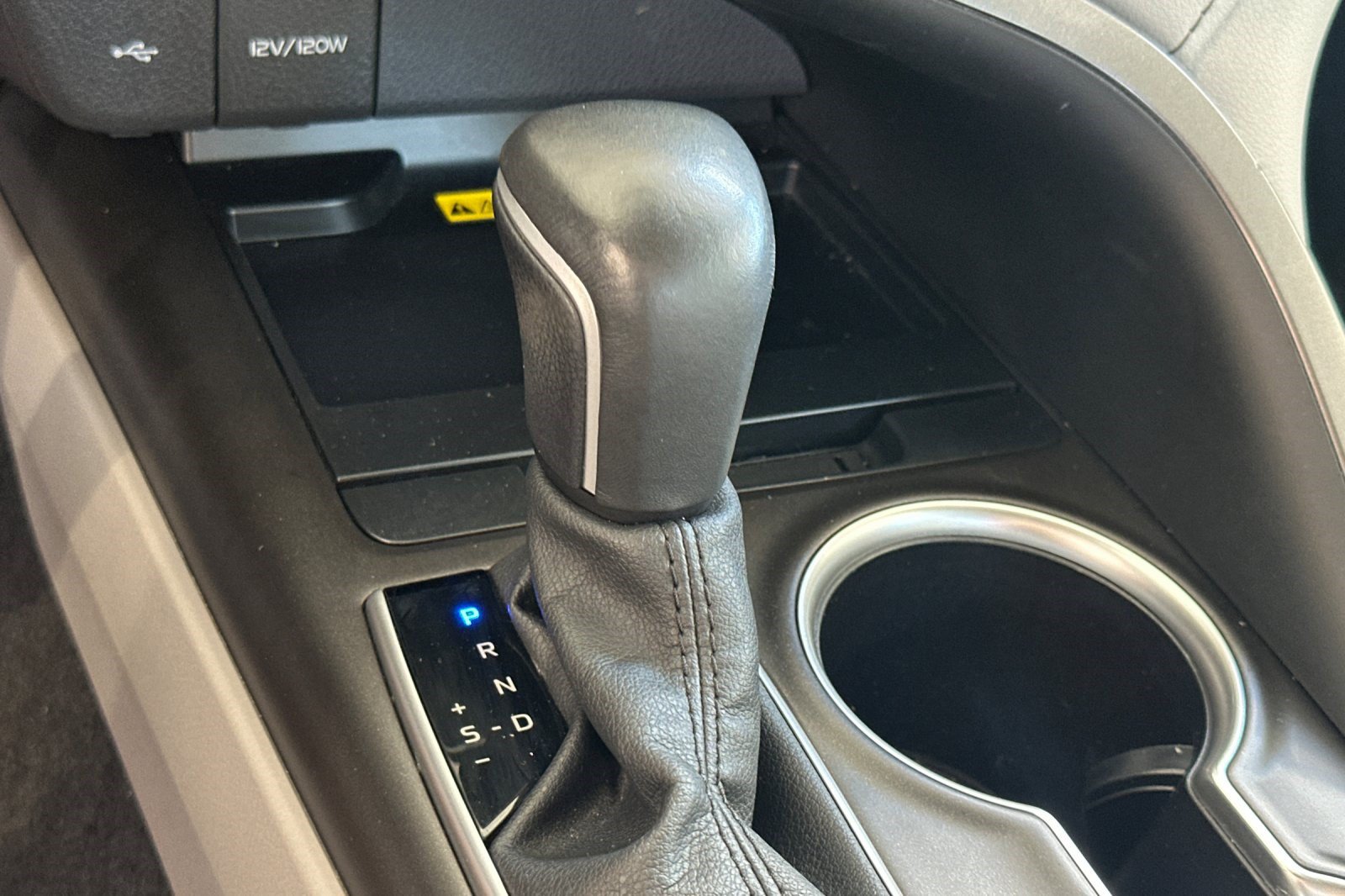 Used 2024 Toyota Camry XLE AWD/4WD image 26