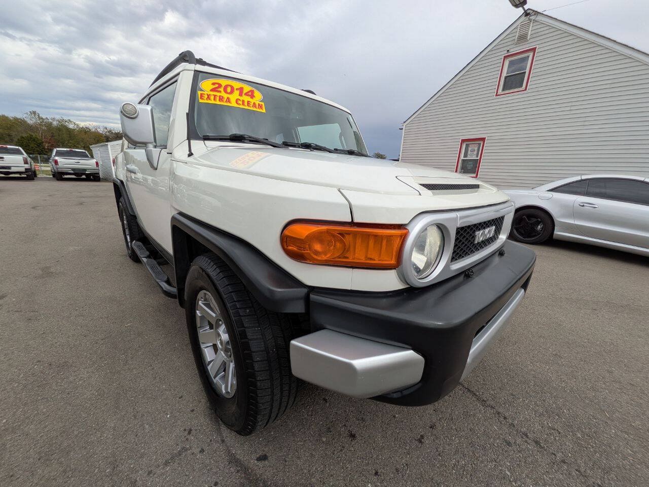 Used 2014 Toyota FJ Cruiser 2WD w/ Convenience Package image 7