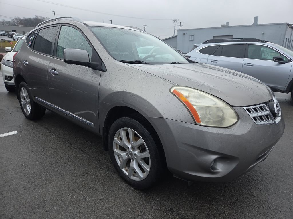 Used 2013 Nissan Rogue SL image 1