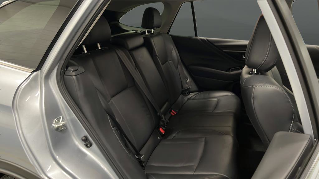 Used 2022 Subaru Outback Limited image 26