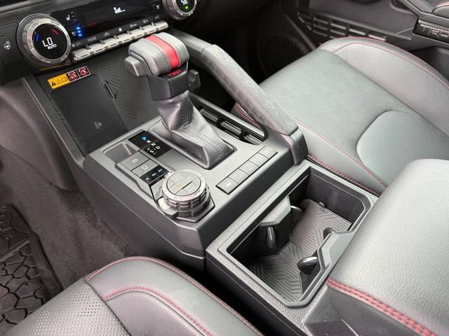 Used 2025 Toyota Tacoma TRD Pro AWD/4WD image 26