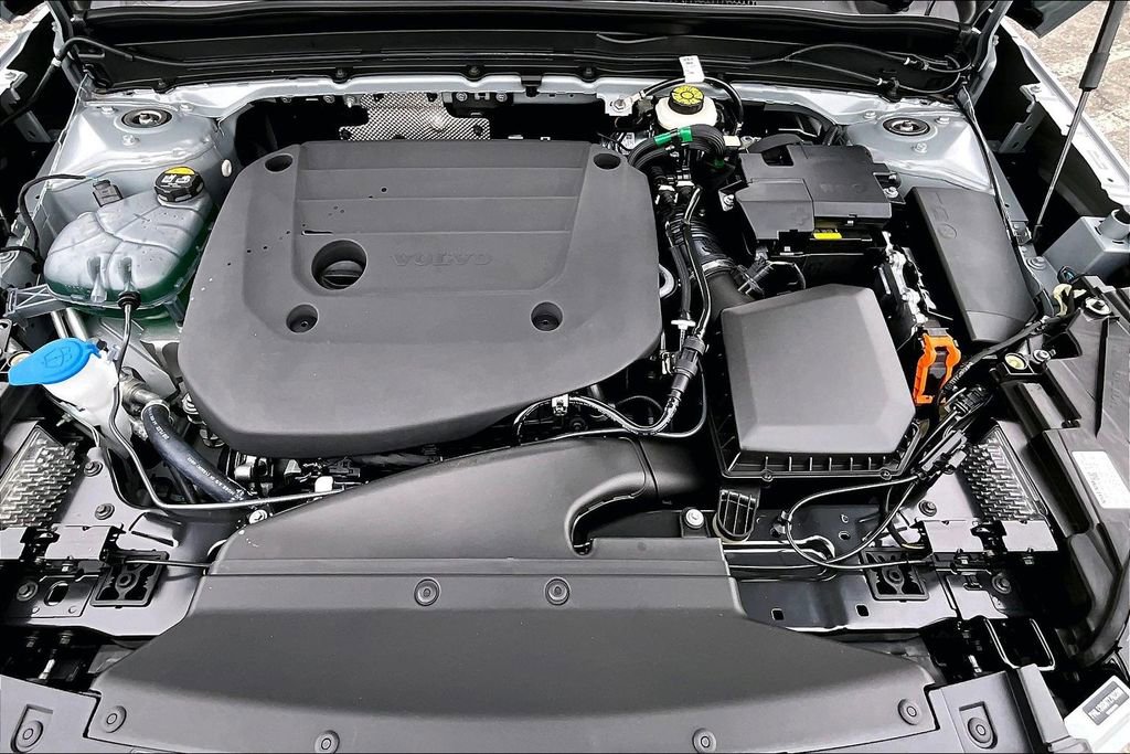 New 2026 Volvo XC40 B5 Ultra w/ Protection Package Premier image 12