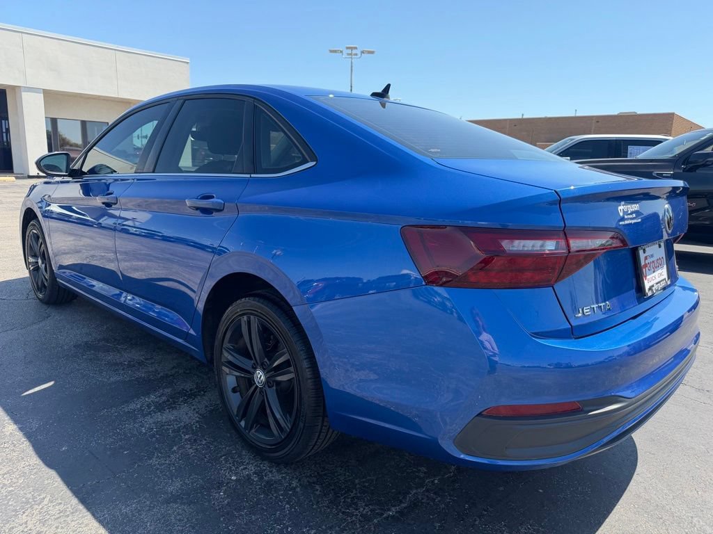 Used 2022 Volkswagen Jetta SE FWD image 18