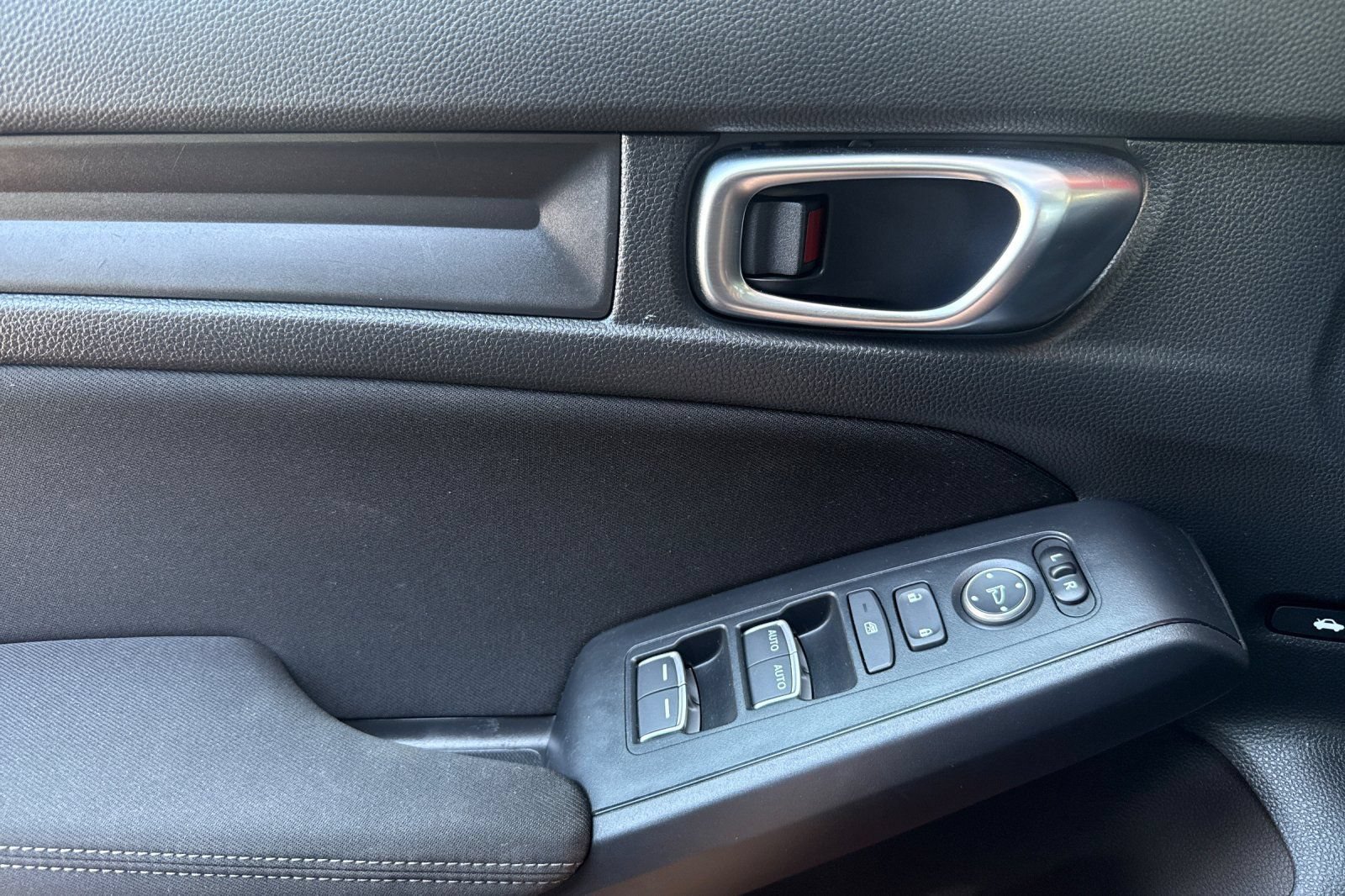 Used 2025 Honda Civic LX image 10