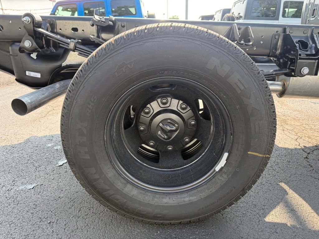 New 2026 RAM 3500 Tradesman AWD/4WD image 35