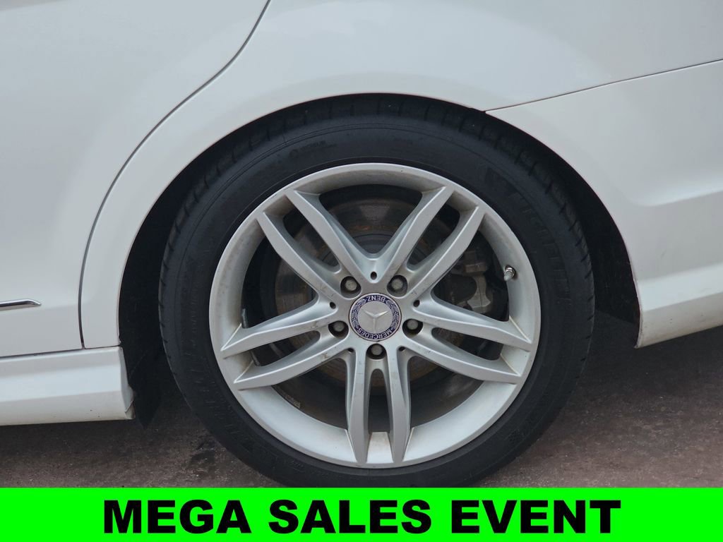Used 2013 Mercedes-Benz C 250 Sedan image 35