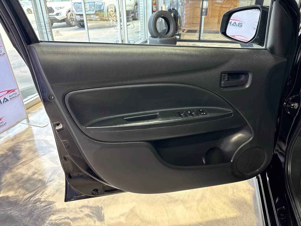 Used 2024 Mitsubishi Mirage ES FWD image 32