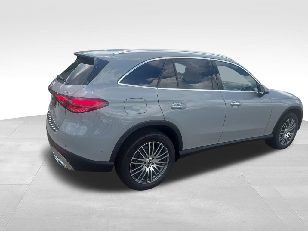 New 2026 Mercedes-Benz GLC 300 4MATIC image 5
