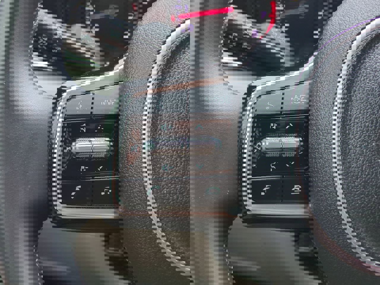 Certified 2023 Kia Sorento S image 25