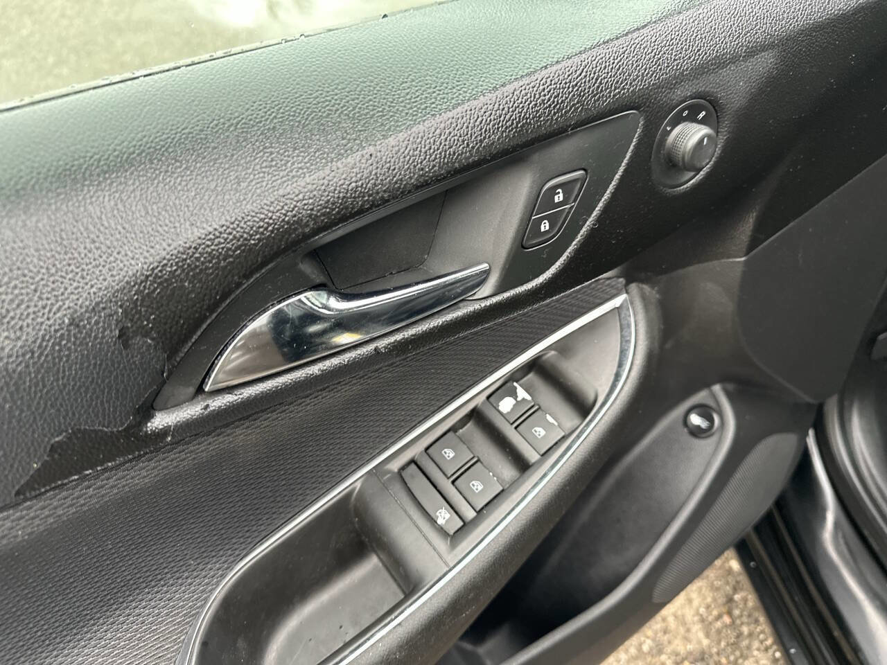 Used 2019 Chevrolet Cruze LS FWD image 18