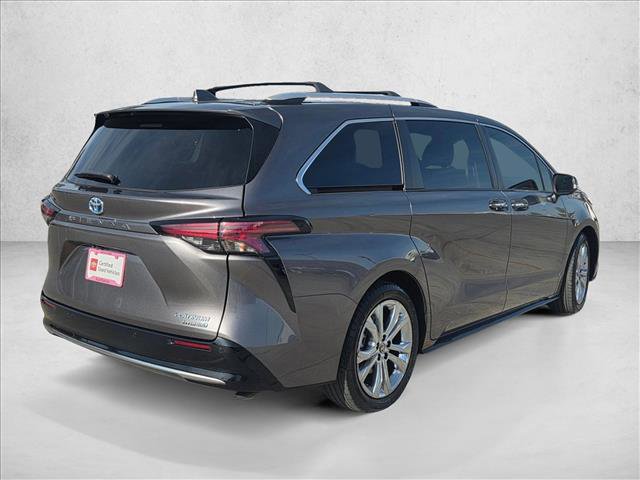 Used 2022 Toyota Sienna Platinum image 5