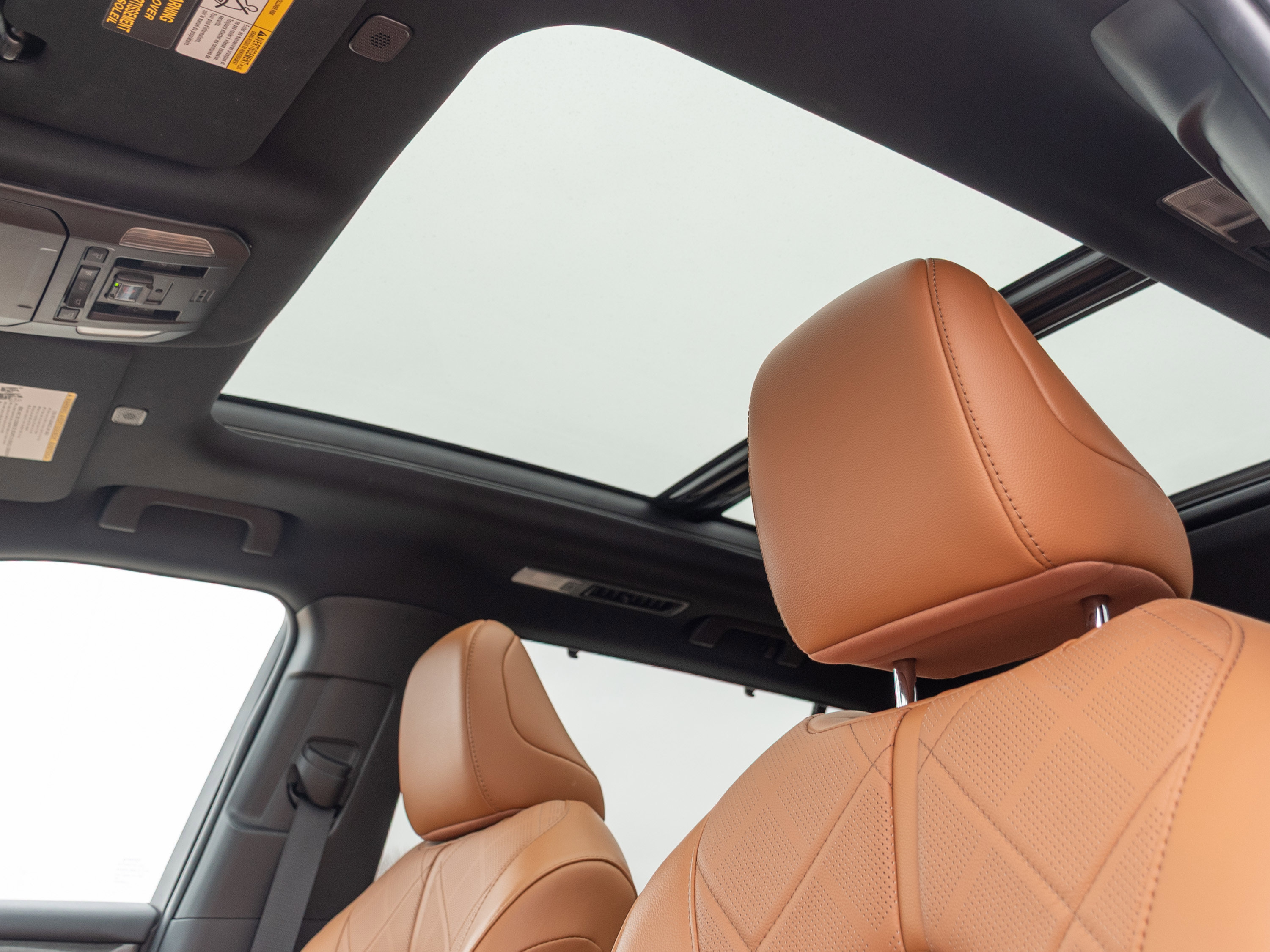 Used 2023 Toyota Highlander Platinum image 10