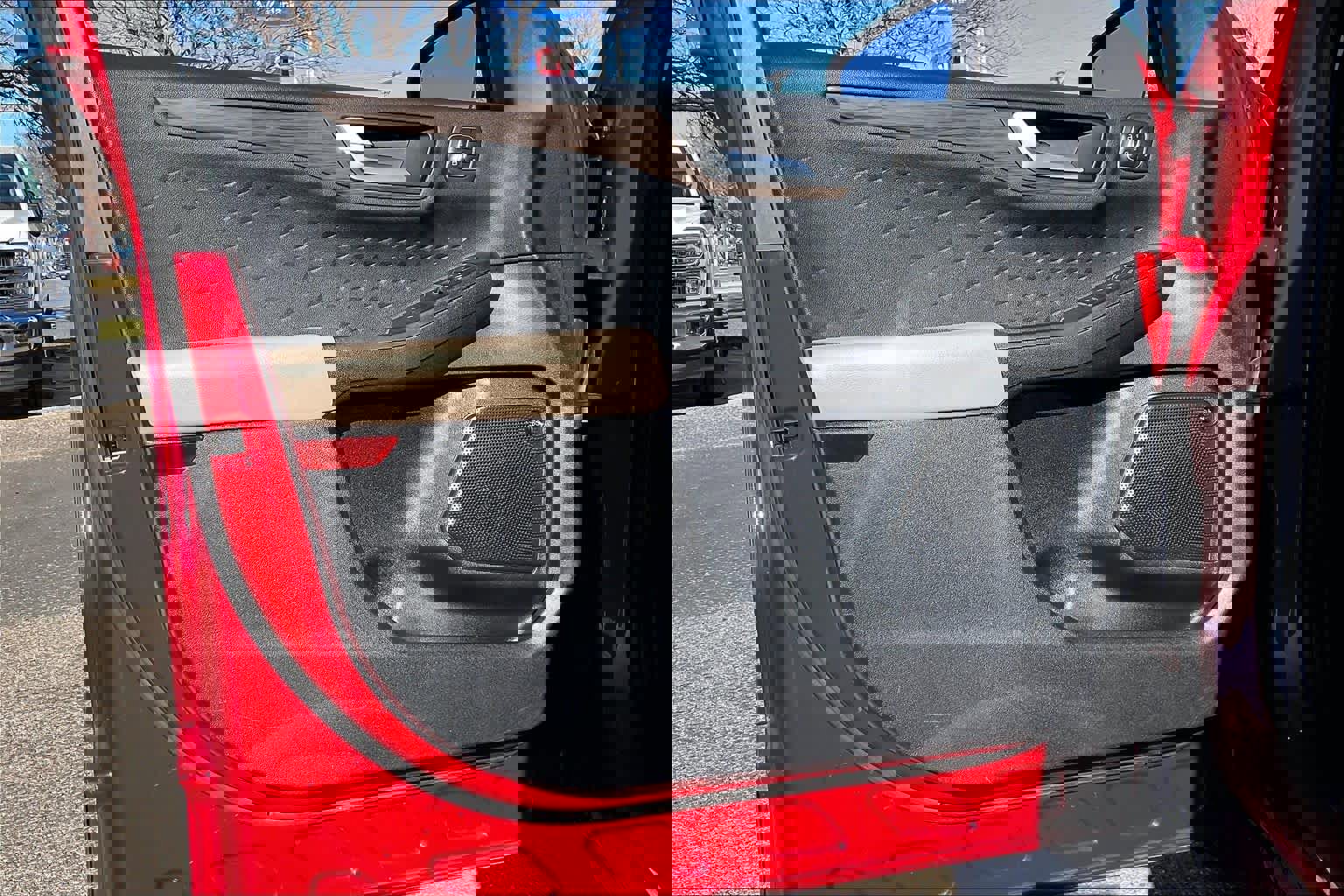 Used 2020 Ford Escape Titanium image 21