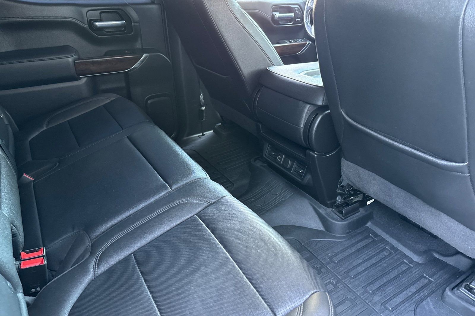Used 2021 GMC Sierra 1500 SLT image 18