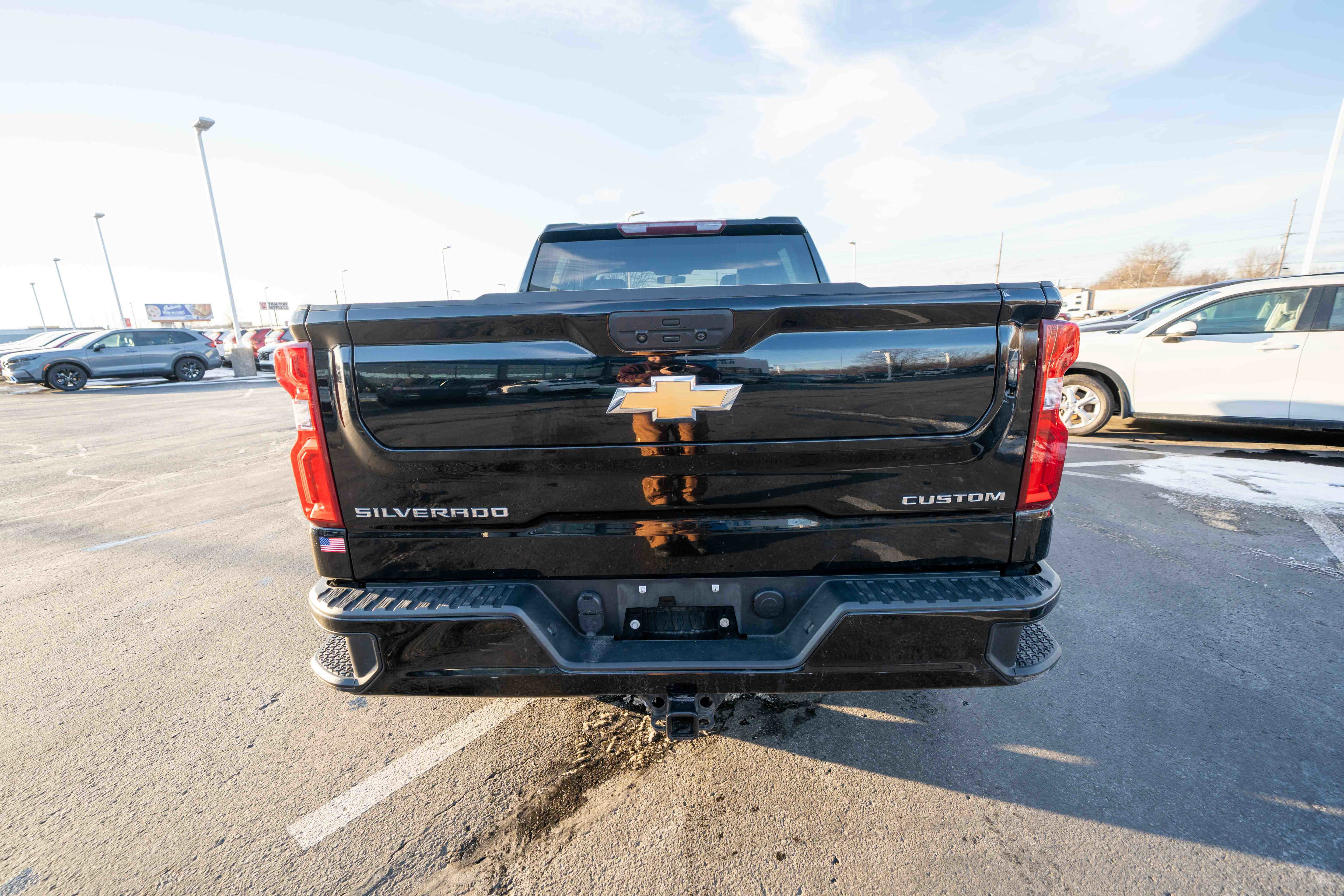 Used 2022 Chevrolet Silverado 1500 Custom image 5