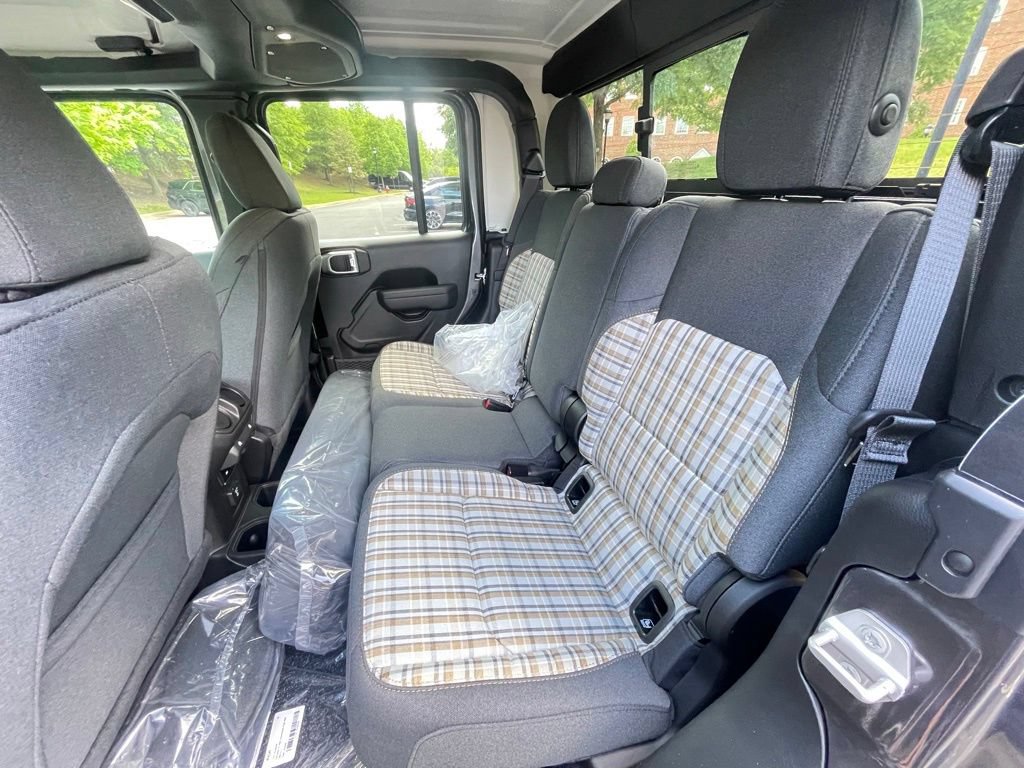 New 2026 Jeep Gladiator Sport AWD/4WD image 9