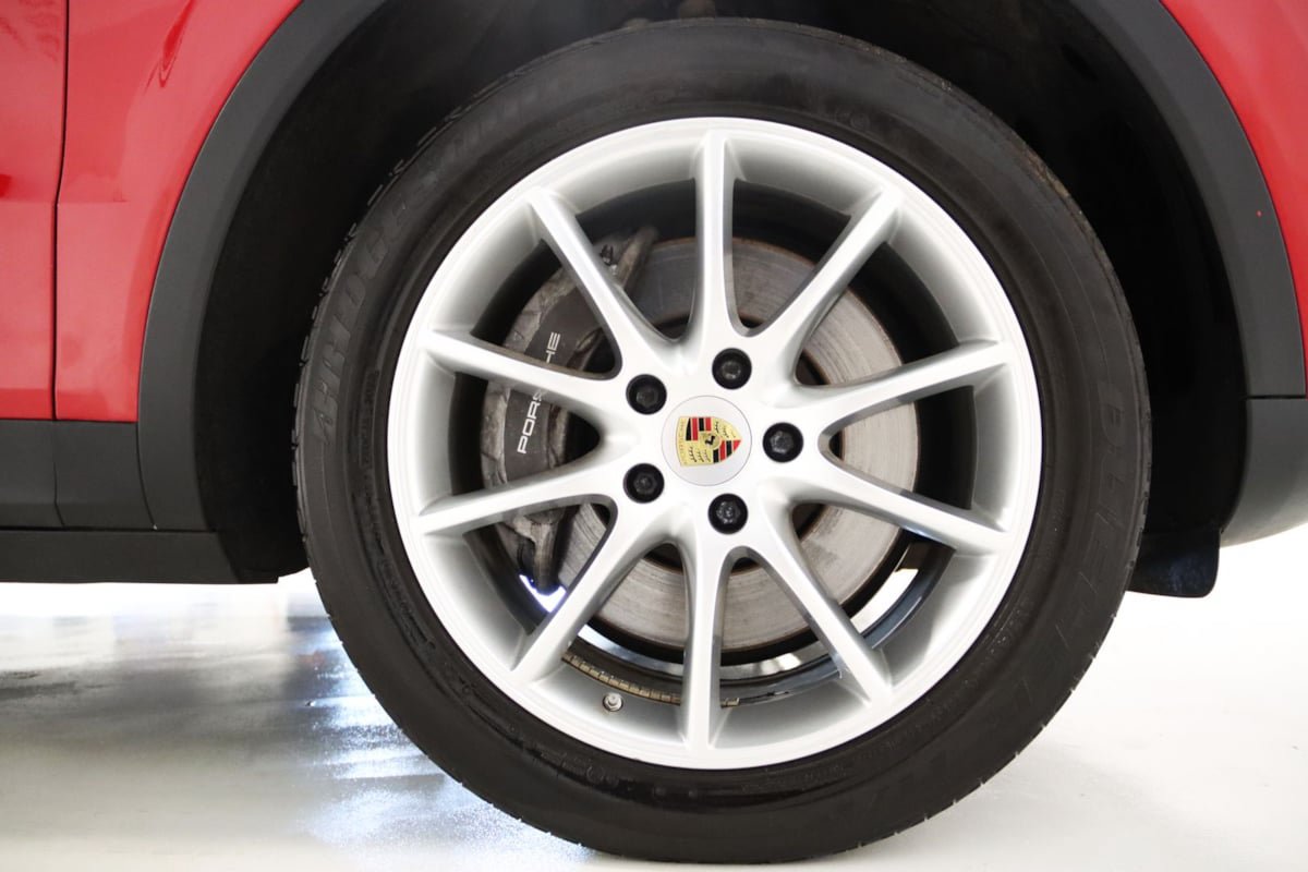 Used 2022 Porsche Cayenne Platinum Edition AWD/4WD image 93