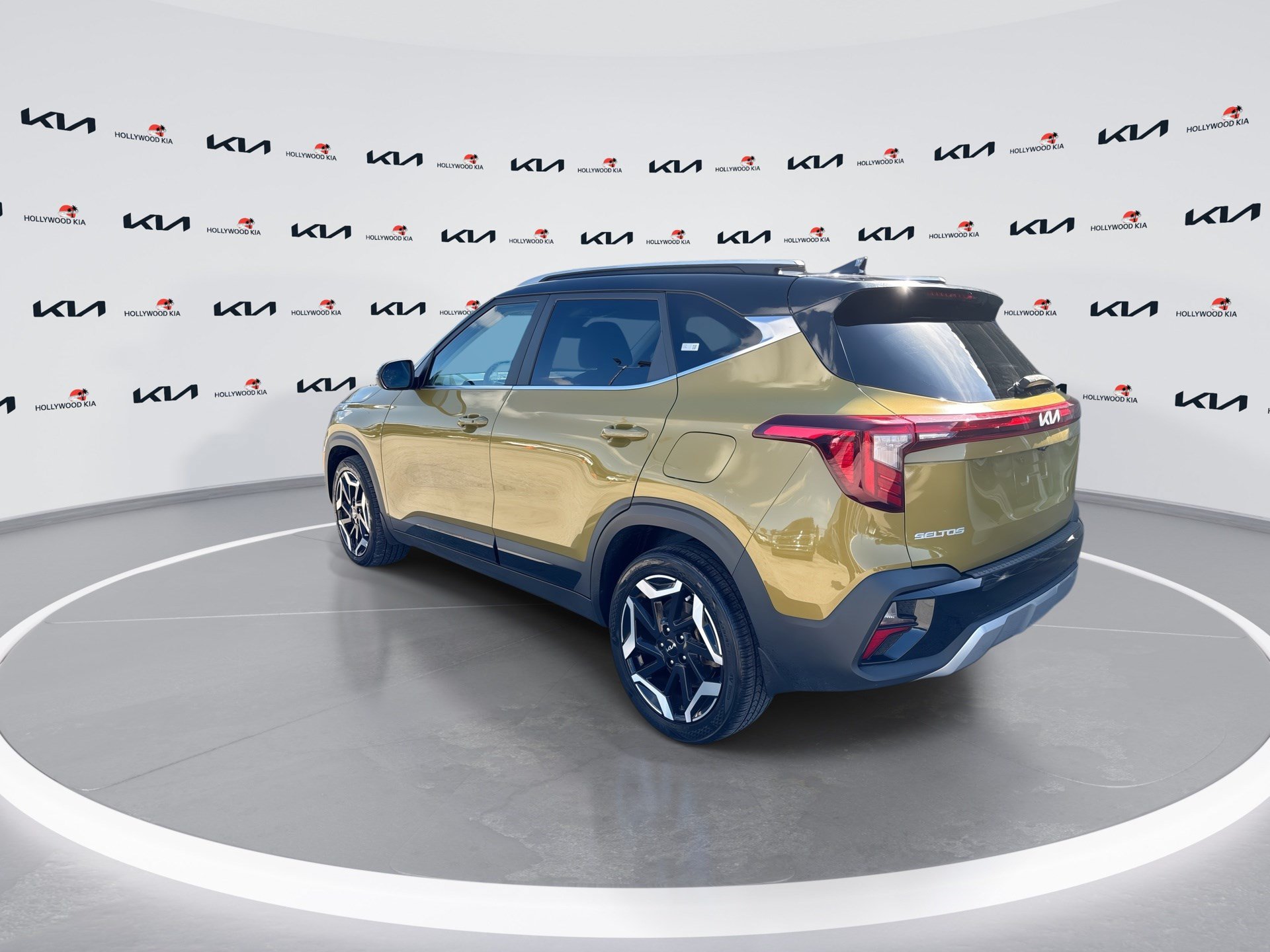 Used 2024 Kia Seltos SX AWD/4WD image 6