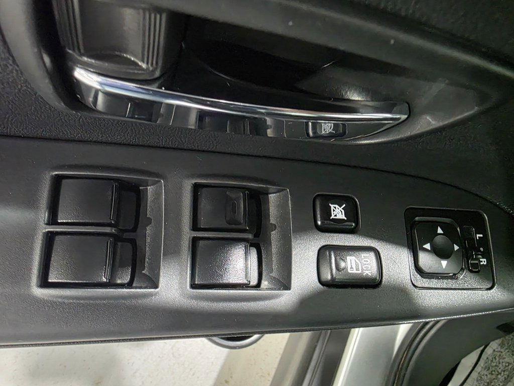 Used 2023 Mitsubishi Outlander Sport ES image 17