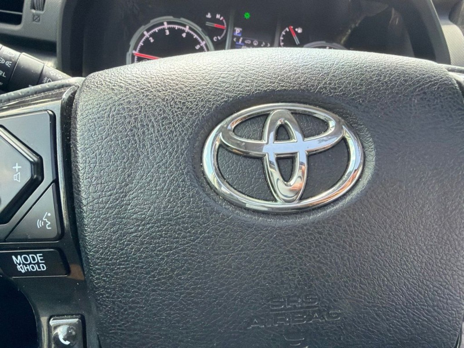 Used 2022 Toyota 4Runner TRD Off-Road Premium w/ TRD Black Wheel Package (TMS) AWD/4WD image 22