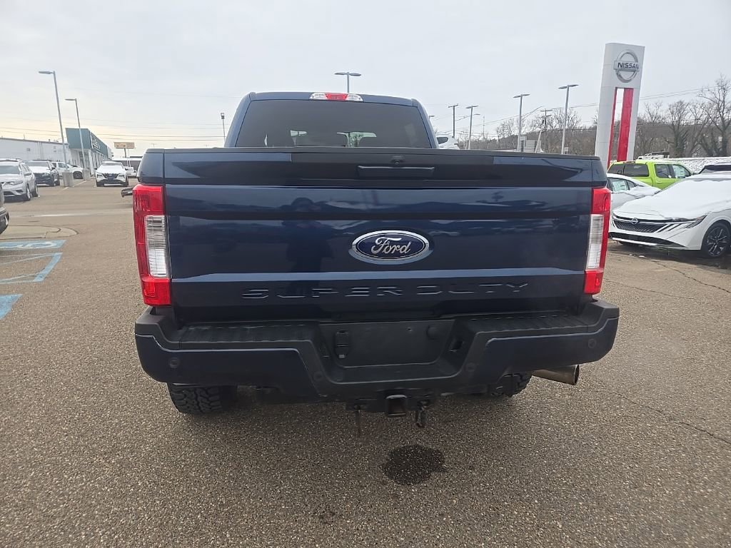 Used 2019 Ford F250 XLT w/ XLT Premium Package image 6