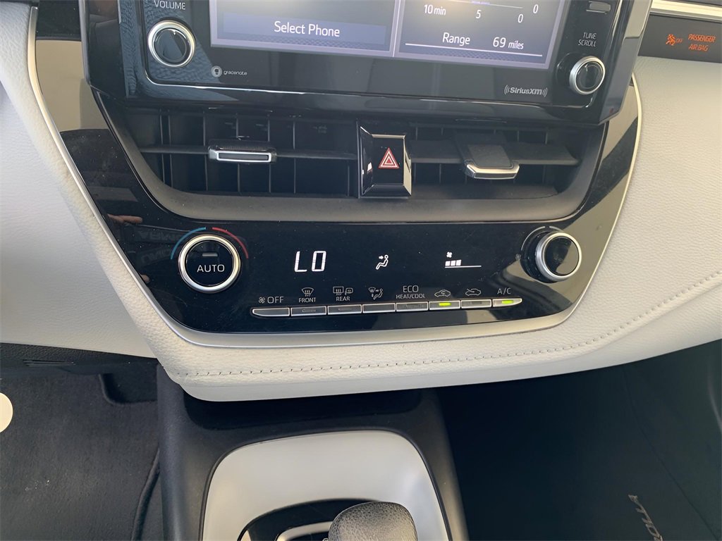 Used 2022 Toyota Corolla SE image 33