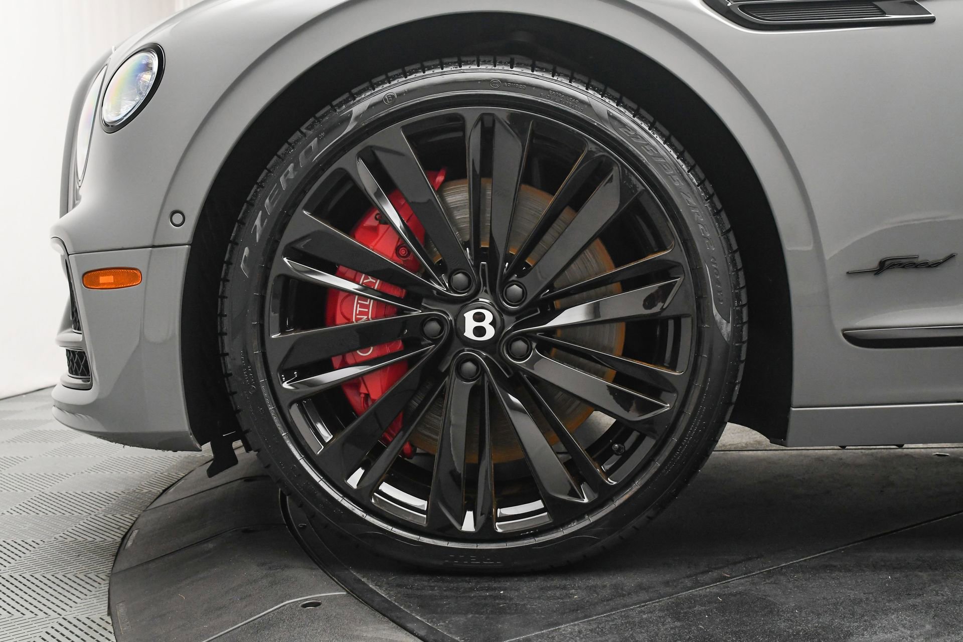 Certified 2023 Bentley Flying Spur W12 image 6