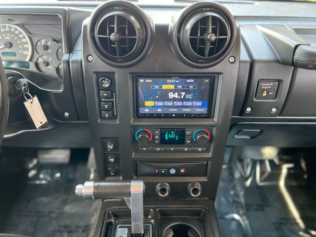 Used 2005 HUMMER H2 w/ Preferred Equipment Group AWD/4WD image 18