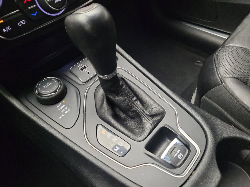 Used 2019 Jeep Cherokee High Altitude image 26