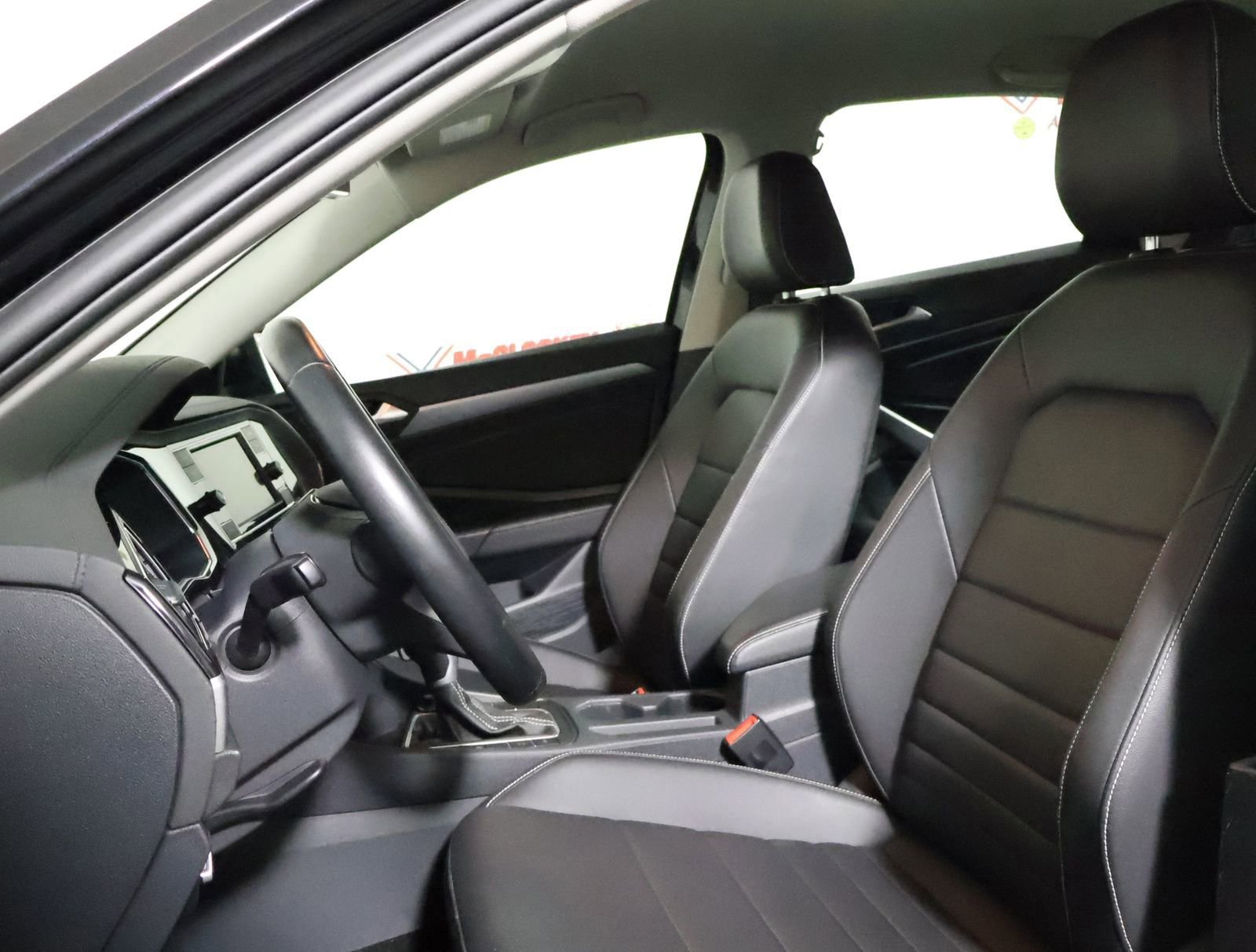 Used 2024 Volkswagen Jetta SE image 24