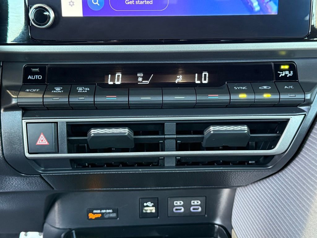 Certified 2025 Toyota Camry SE image 37