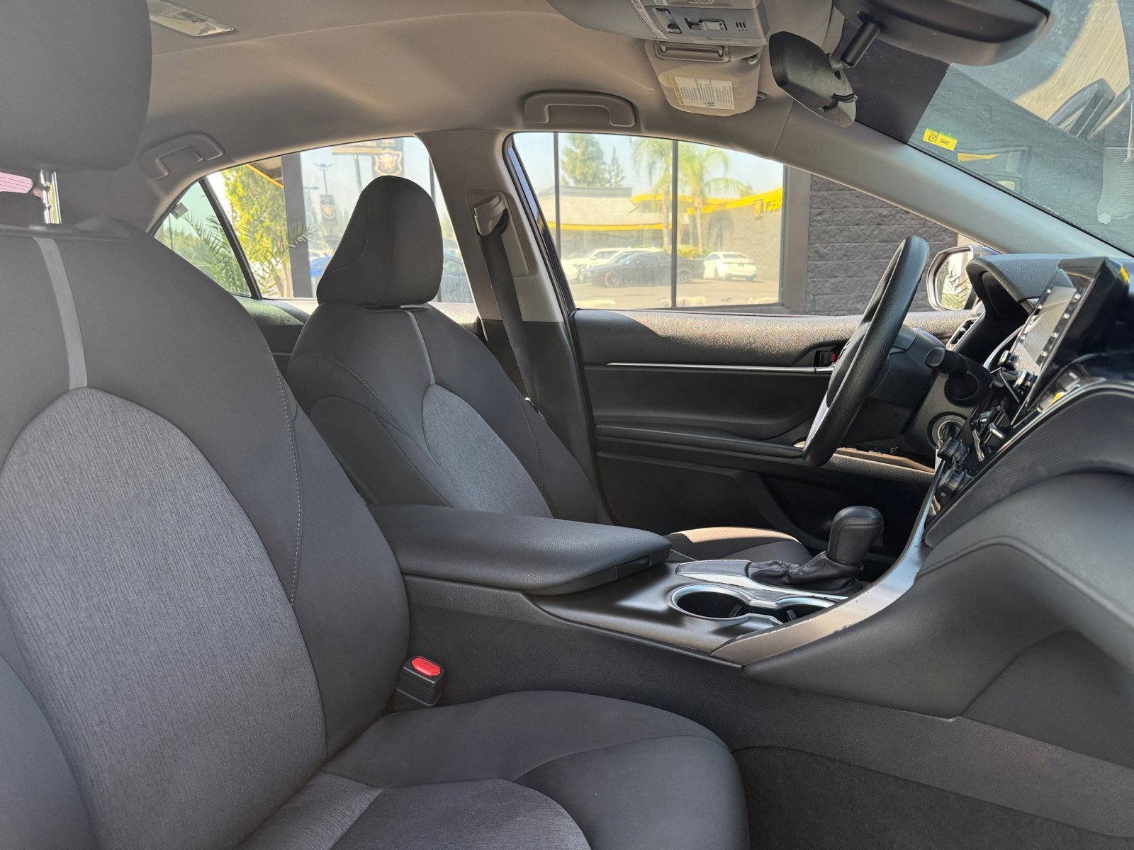 Used 2021 Toyota Camry LE image 19