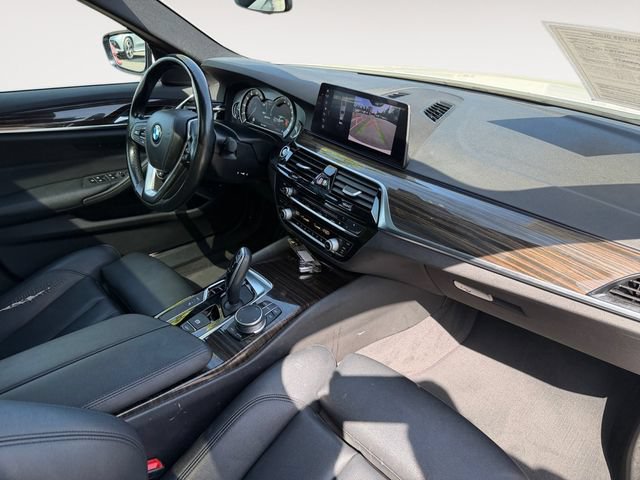 Used 2019 BMW 530e xDrive AWD/4WD image 14