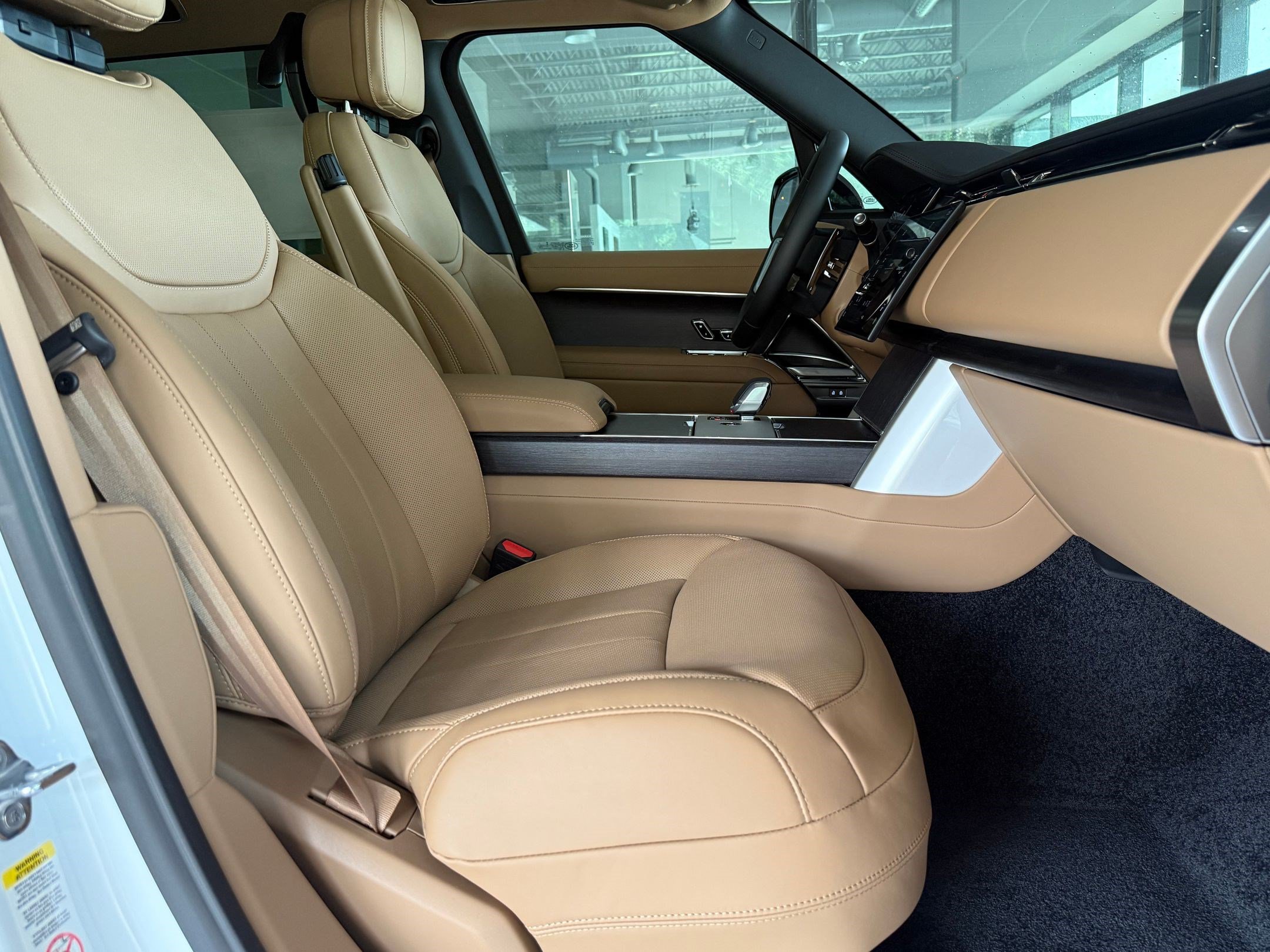 New 2026 Land Rover Range Rover SE AWD/4WD image 34