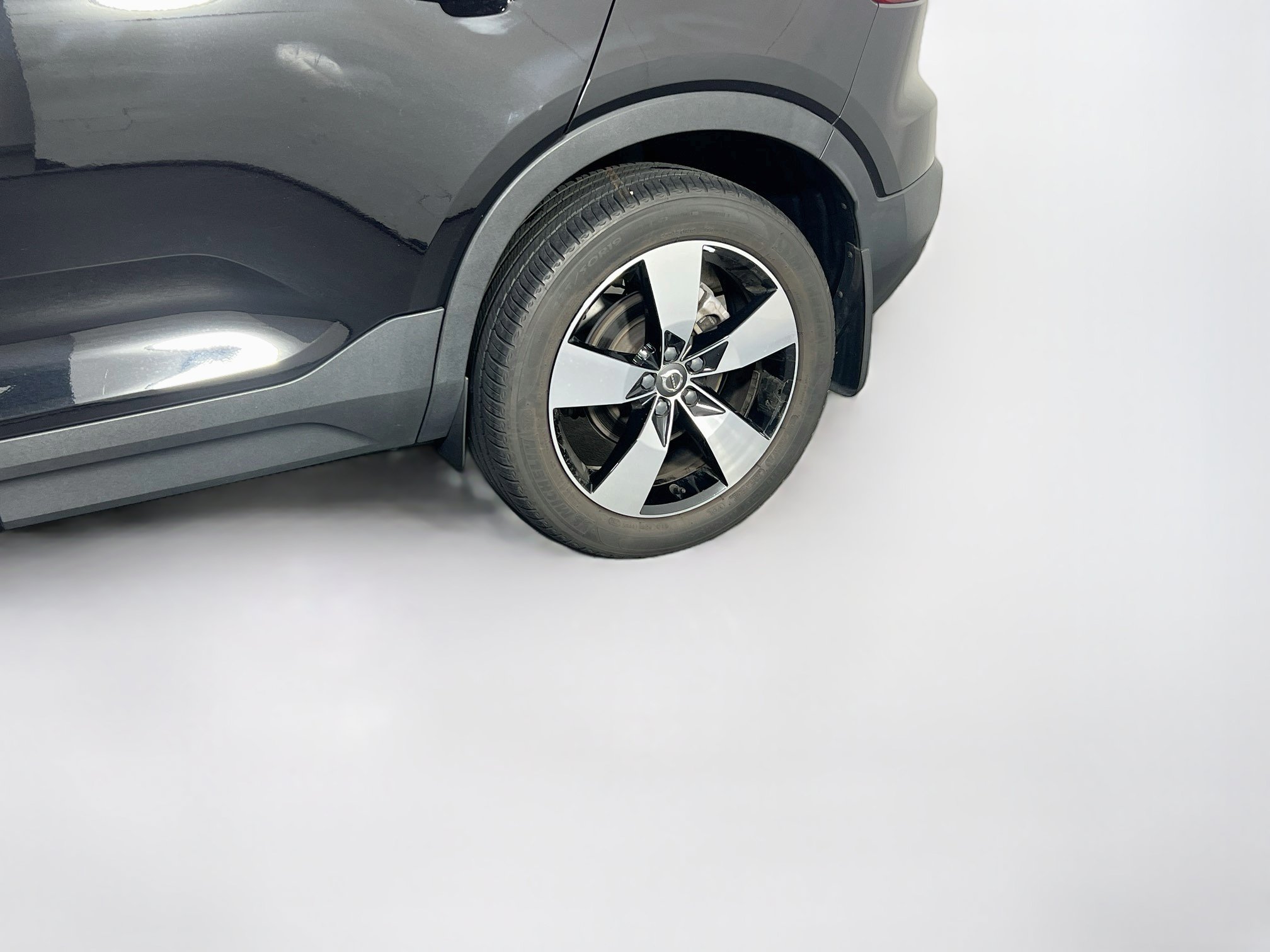Used 2020 Volvo XC40 T5 Momentum AWD/4WD image 30