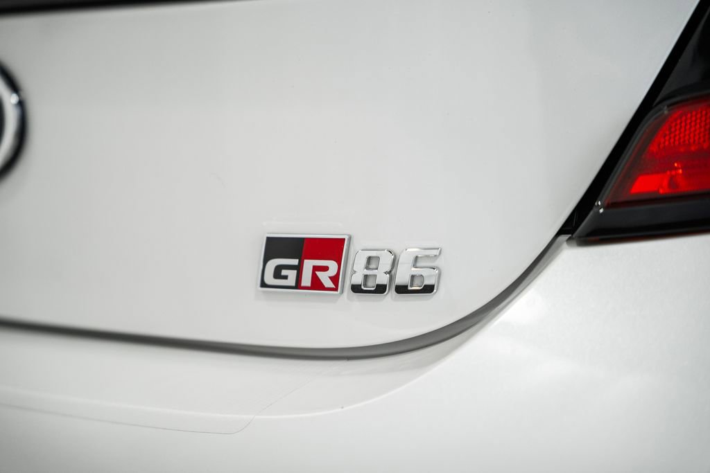 Used 2024 Toyota GR86 image 7
