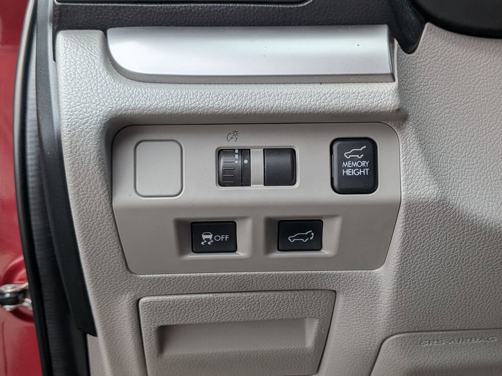 Used 2015 Subaru Forester 2.5i Touring w/ Eyesight & Navigation System AWD/4WD image 19