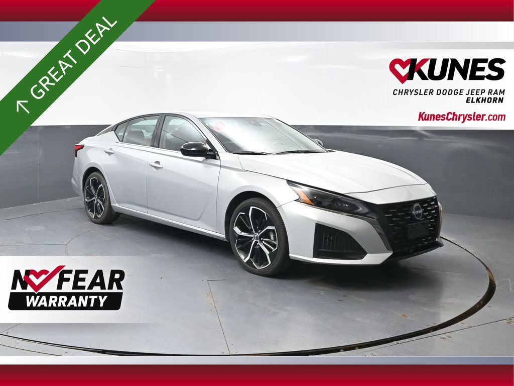 Used 2024 Nissan Altima 2.5 SR
