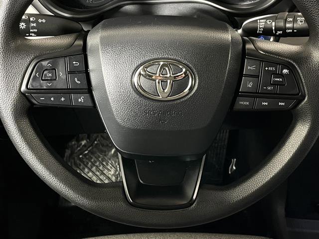 Certified 2023 Toyota Sienna LE image 13