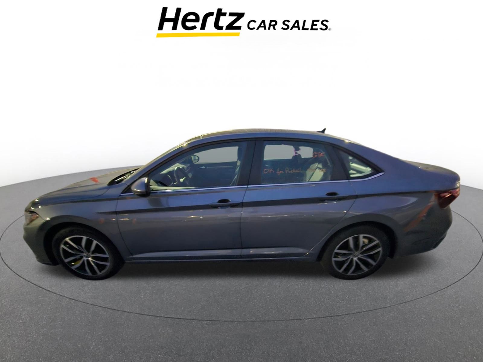 Used 2025 Volkswagen Jetta SE image 4
