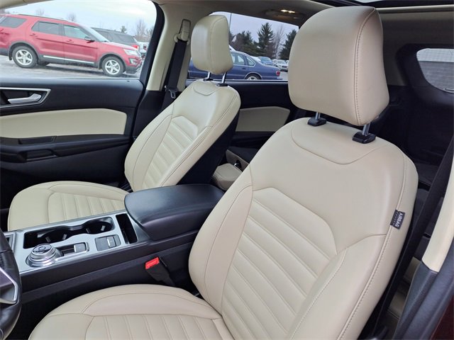 Certified 2022 Ford Edge SEL w/ Convenience Package image 9