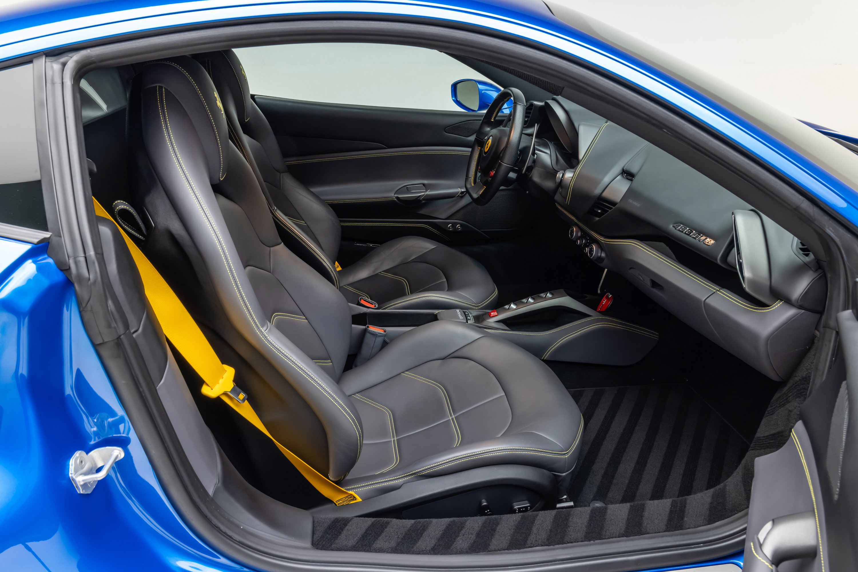 Certified 2018 Ferrari 488 GTB image 30