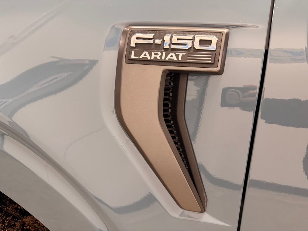 Used 2023 Ford F150 Lariat w/ Equipment Group 502A High image 20