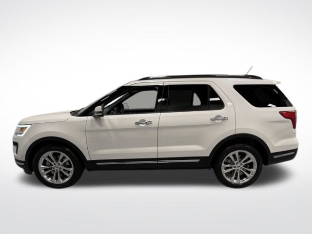 Used 2018 Ford Explorer Limited w/ Equipment Group 301A FWD image 5