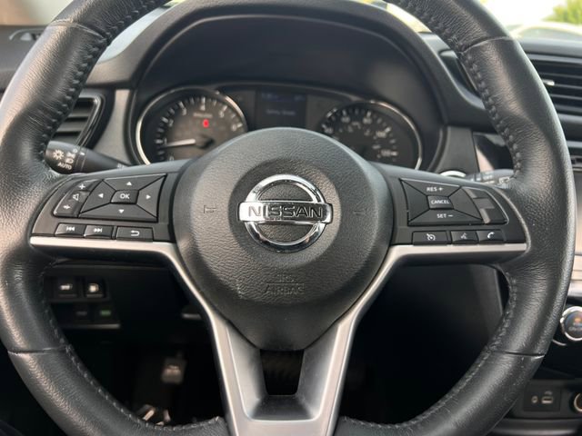 Used 2018 Nissan Rogue SV FWD image 20