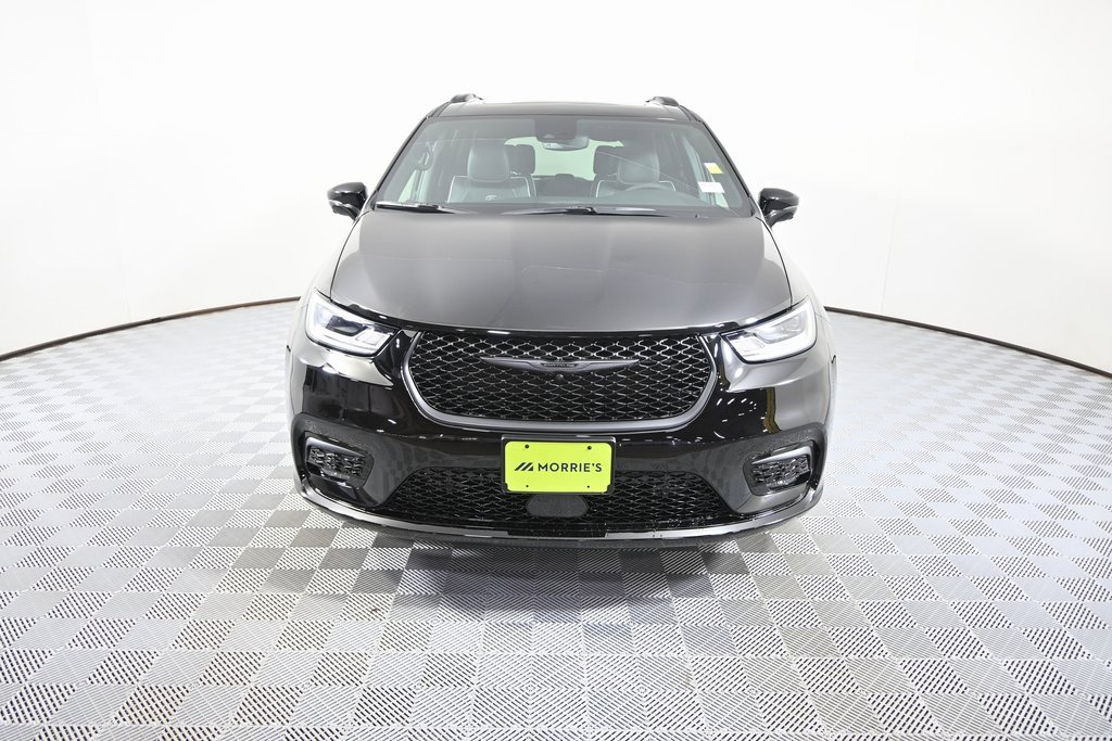 New 2026 Chrysler Pacifica Limited image 10