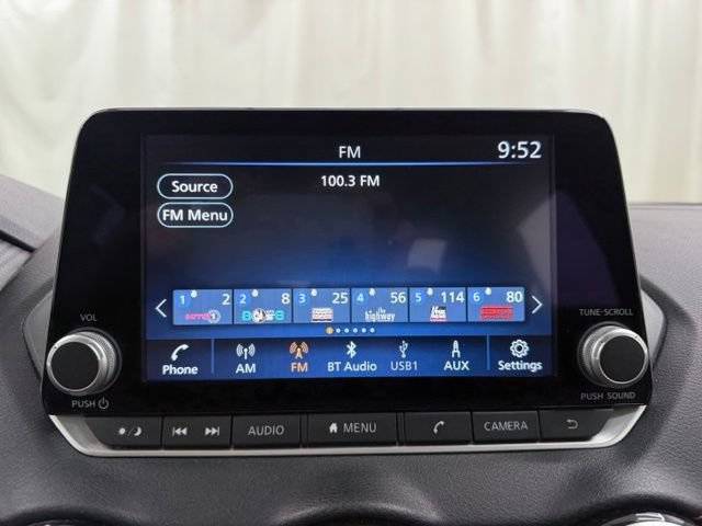 Used 2025 Nissan Sentra SR FWD image 27