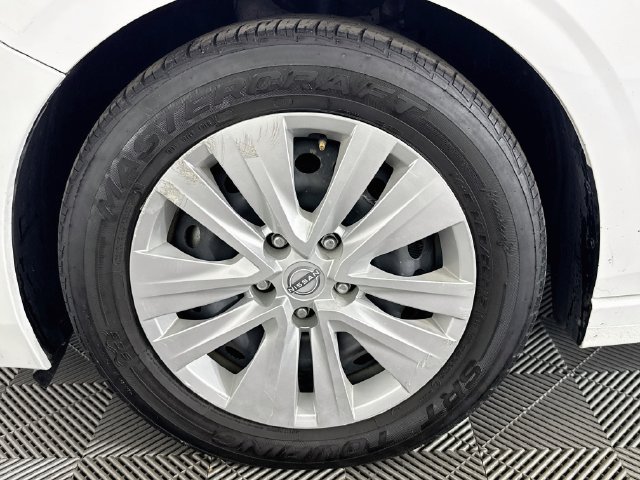Used 2024 Nissan Sentra S FWD image 35